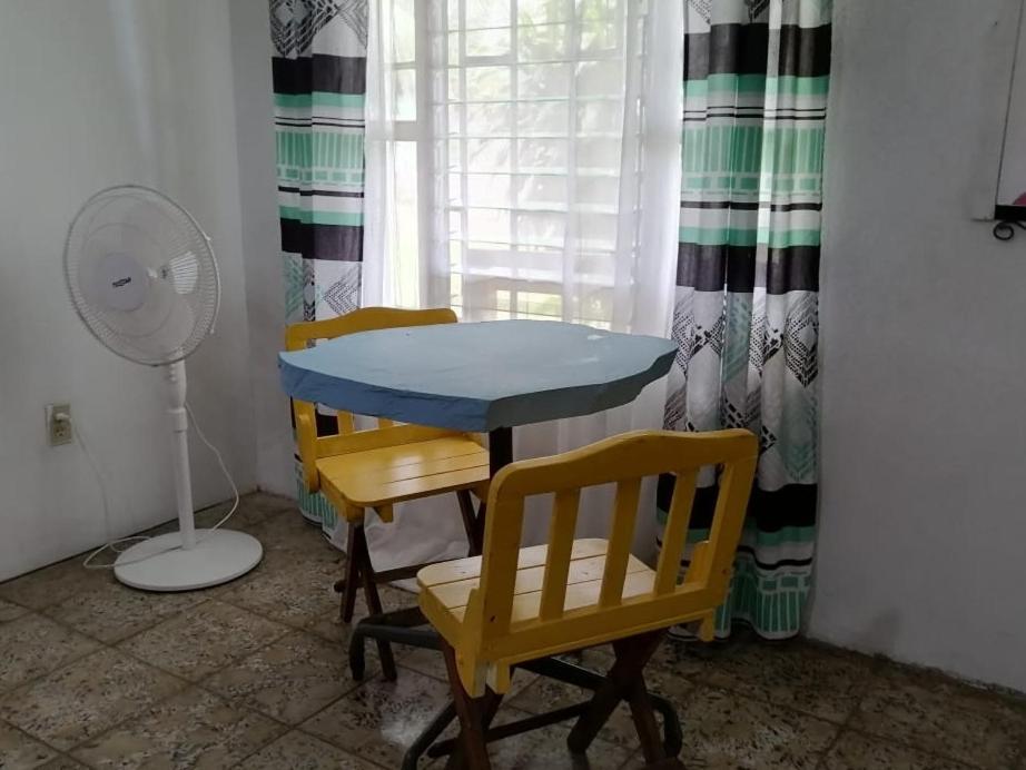 Magica flores Apartamento Cahuita Exterior foto